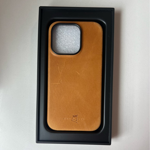 NWT- Kings Loot Leather iPhone 14 Pro Case - Picture 6 of 7